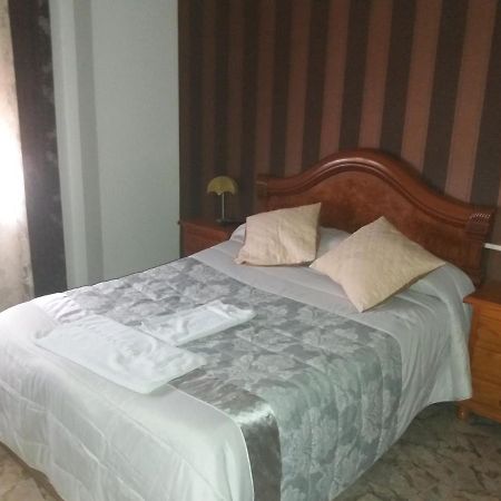 Hostal Texas 2 Fuentes de Ebro Eksteriør billede