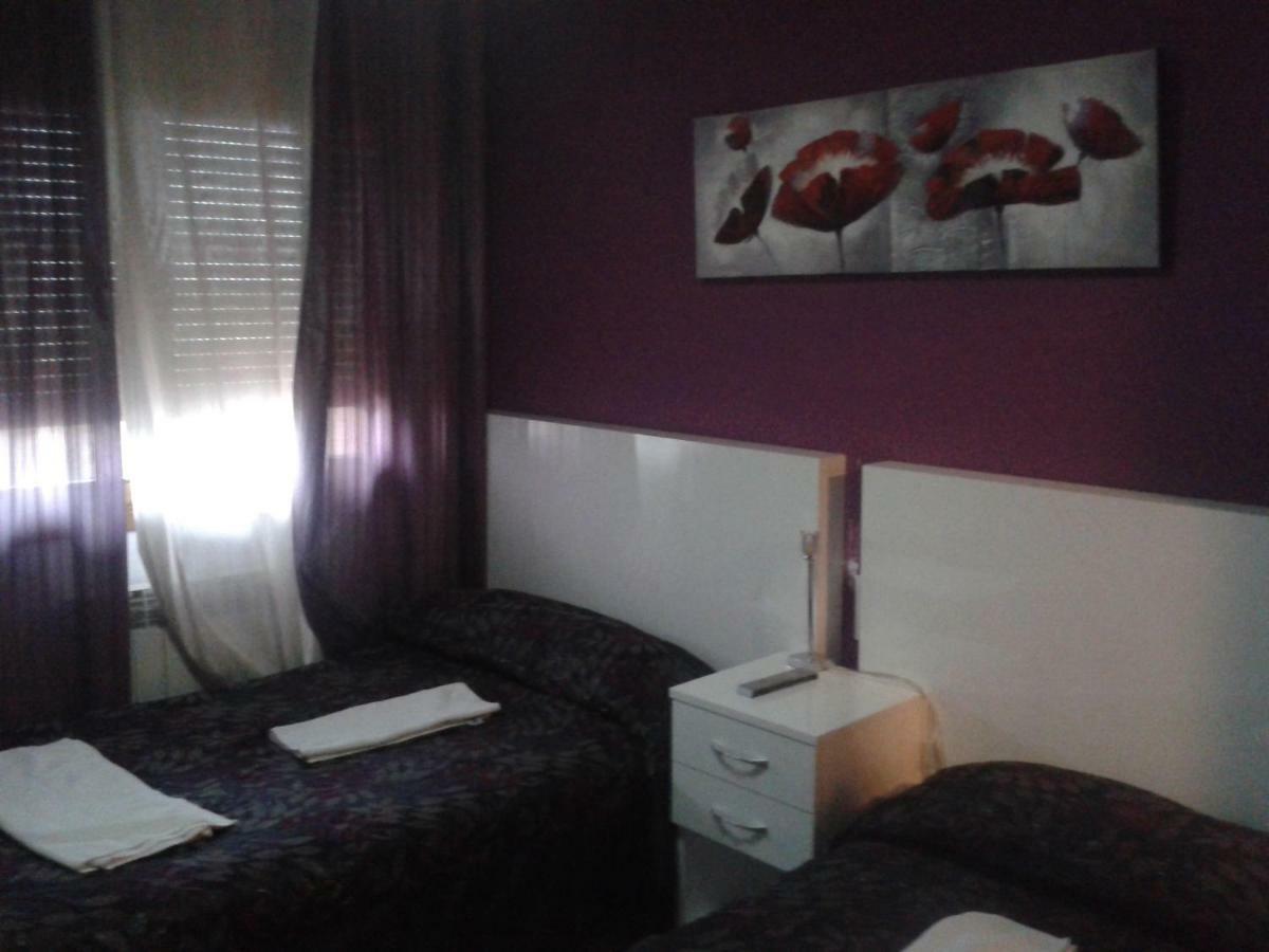 Hostal Texas 2 Fuentes de Ebro Eksteriør billede
